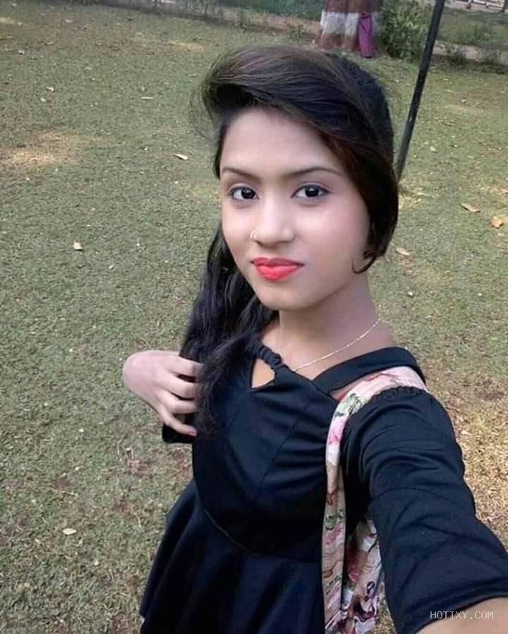 Girls in Kur nool ! My name is Anjali, and I am a college girl and a housewife.